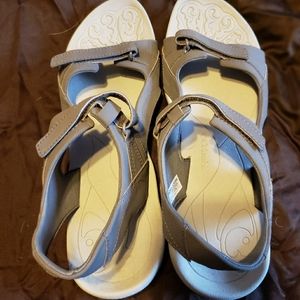 Columbia Walking Sandals sz 11 42 NWOT NEVER WORN!